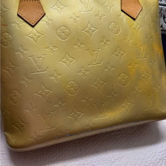 Louis Vuitton Monogram Vernis Huston Handbag - Picture 2 of 11